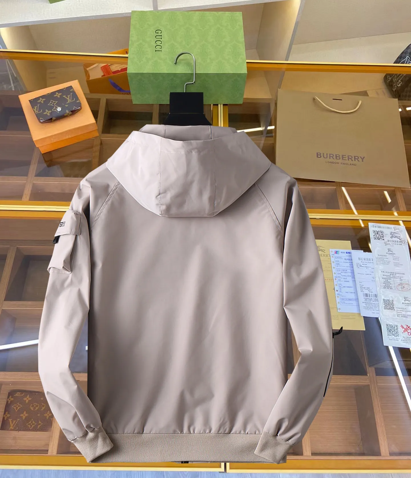 Same Style， ， 2026 New Arrival ， Original Premium Breathable ， ， ， Quality。 ， Sizes：M～3XL，